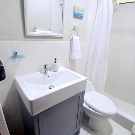Centric, Private, Petfriendly Budget Apartments In Miraflores Lima Room photo