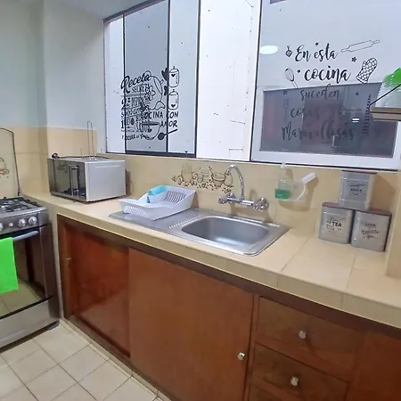 Centric, Private, Petfriendly Budget Apartments In Miraflores Lima Room photo