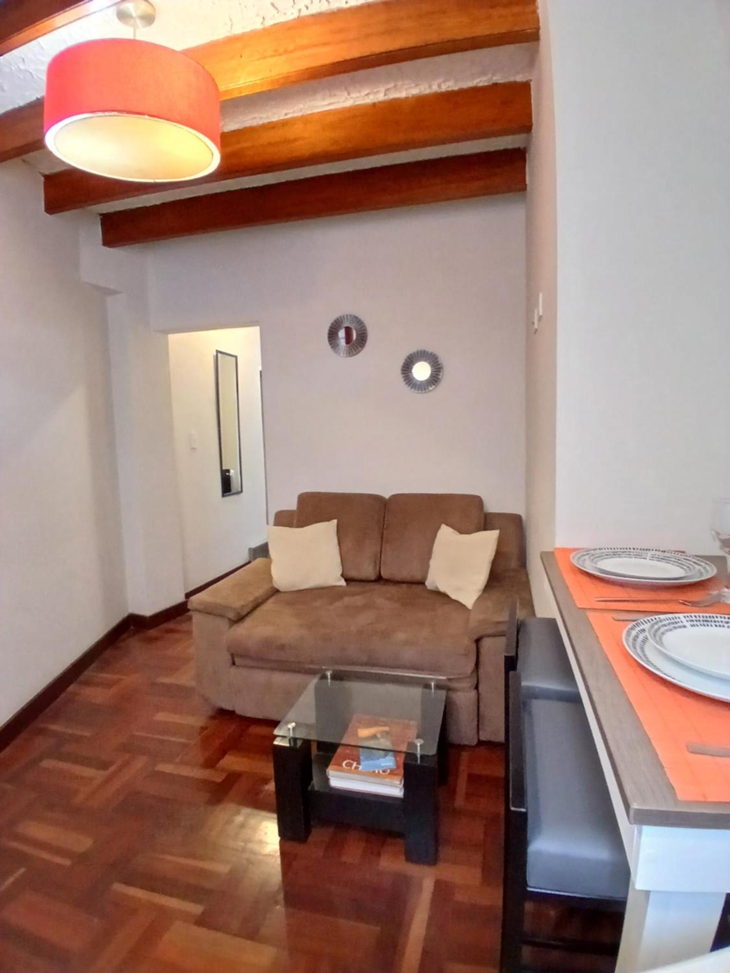 Centric, Private, Petfriendly Budget In Miraflores Apartment