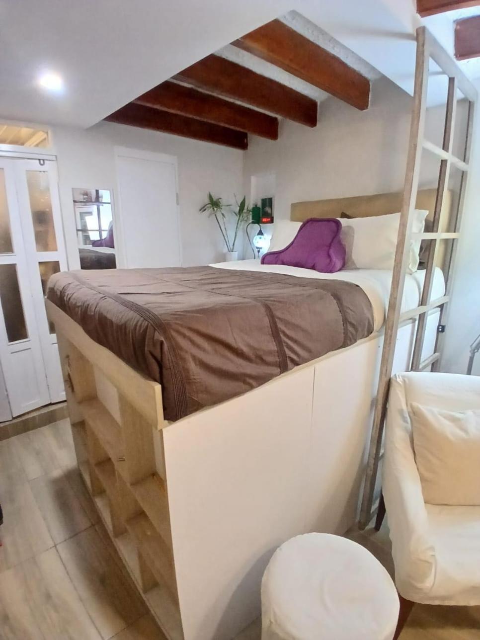 Centric, Private, Petfriendly Budget In Miraflores Apartment *